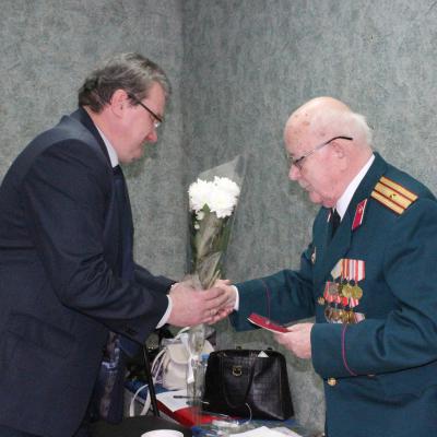 Торжественное вручение юбилейных медалей 75 лет Победы в Великой Отечественной войне ветеранам Сеймского округа 26.02.2020