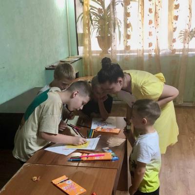 Программа «Давайте рисовать» для детей из приграничья, проживающих в ПВР, 16 сентября 