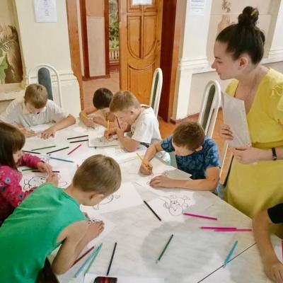 Программа «Давайте рисовать» для детей из приграничья, проживающих в ПВР, 20 сентября