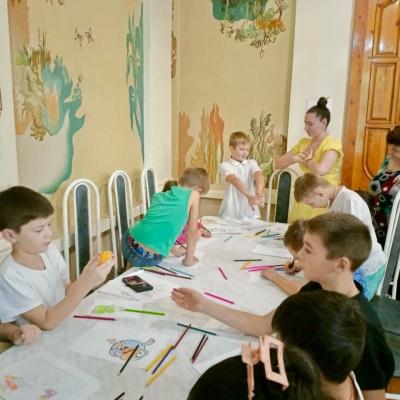 Программа «Давайте рисовать» для детей из приграничья, проживающих в ПВР, 20 сентября